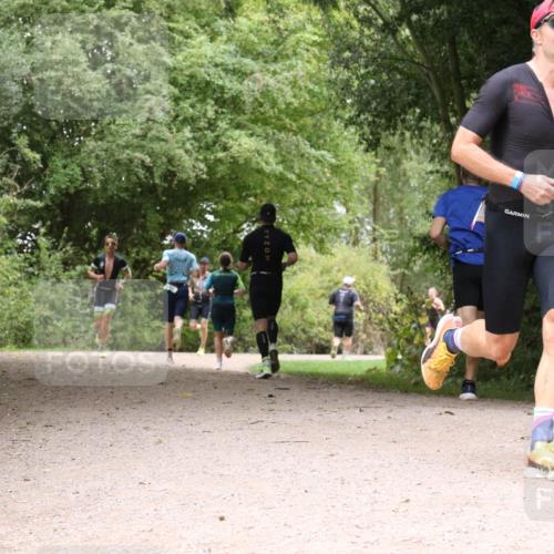 30.08.2026 - Elbe Triathlon Hamburg Antke Förster http://msf.ph/oto/10095456 30.08.2026 10:06:26 Laufen  meine-sportfotos.de
