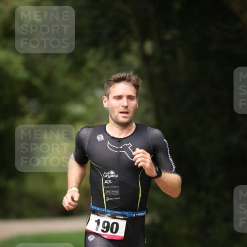 30.08.2026 - Elbe Triathlon Hamburg Antke Förster http://msf.ph/oto/10095461 30.08.2026 09:58:33 Laufen 190 meine-sportfotos.de
