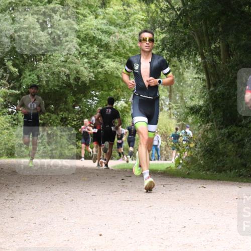 30.08.2026 - Elbe Triathlon Hamburg Antke Förster http://msf.ph/oto/10095462 30.08.2026 10:06:32 Laufen  meine-sportfotos.de