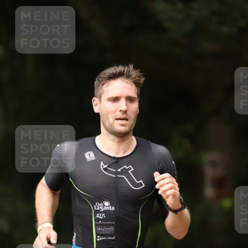 30.08.2026 - Elbe Triathlon Hamburg Antke Förster http://msf.ph/oto/10095463 30.08.2026 09:58:33 Laufen 190 meine-sportfotos.de