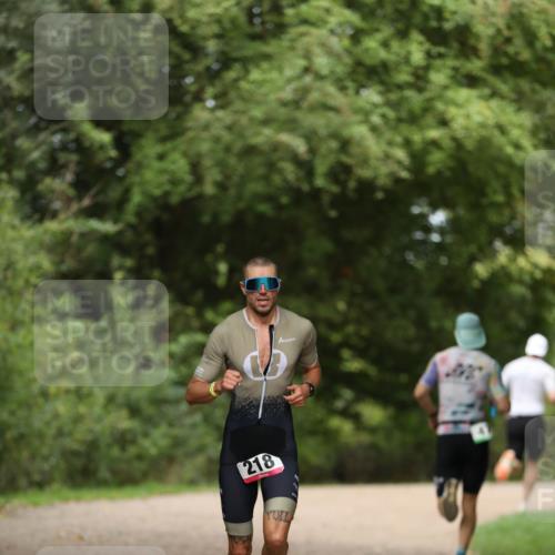 30.08.2026 - Elbe Triathlon Hamburg Antke Förster http://msf.ph/oto/10095465 30.08.2026 09:59:01 Laufen 218 meine-sportfotos.de