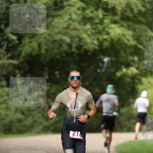 30.08.2026 - Elbe Triathlon Hamburg Antke Förster http://msf.ph/oto/10095467 30.08.2026 09:59:01 Laufen 218 meine-sportfotos.de