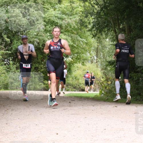 30.08.2026 - Elbe Triathlon Hamburg Antke Förster http://msf.ph/oto/10095474 30.08.2026 10:06:42 Laufen 197 meine-sportfotos.de