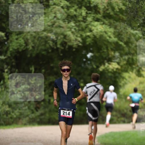 30.08.2026 - Elbe Triathlon Hamburg Antke Förster http://msf.ph/oto/10095475 30.08.2026 09:59:14 Laufen 214, 16 meine-sportfotos.de