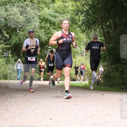 30.08.2026 - Elbe Triathlon Hamburg Antke Förster http://msf.ph/oto/10095476 30.08.2026 10:06:42 Laufen 197, 595 meine-sportfotos.de