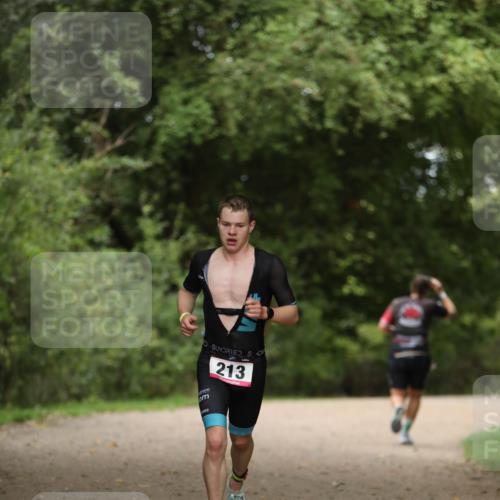 30.08.2026 - Elbe Triathlon Hamburg Antke Förster http://msf.ph/oto/10095485 30.08.2026 10:00:14 Laufen 30, 213 meine-sportfotos.de