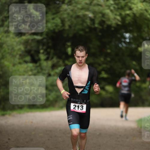 30.08.2026 - Elbe Triathlon Hamburg Antke Förster http://msf.ph/oto/10095487 30.08.2026 10:00:14 Laufen 30, 213 meine-sportfotos.de