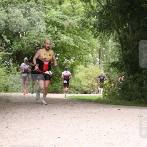 30.08.2026 - Elbe Triathlon Hamburg Antke Förster http://msf.ph/oto/10095488 30.08.2026 10:06:51 Laufen 310, 3 meine-sportfotos.de