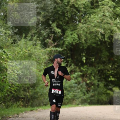 30.08.2026 - Elbe Triathlon Hamburg Antke Förster http://msf.ph/oto/10095495 30.08.2026 10:00:23 Laufen 961 meine-sportfotos.de
