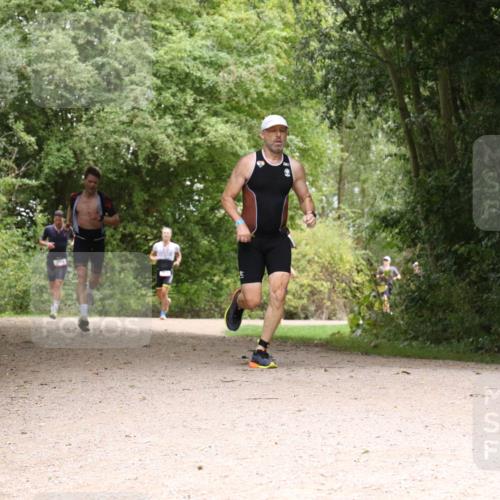 30.08.2026 - Elbe Triathlon Hamburg Antke Förster http://msf.ph/oto/10095506 30.08.2026 10:07:33 Laufen  meine-sportfotos.de