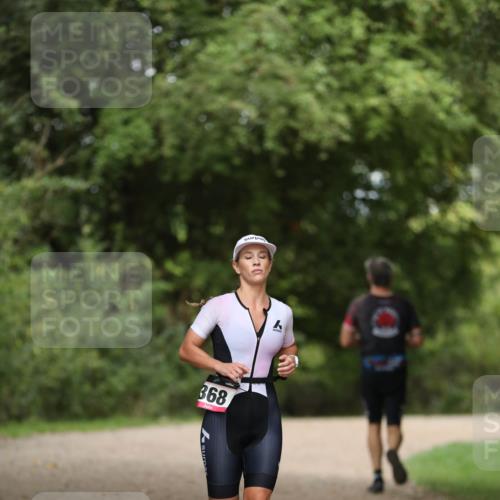 30.08.2026 - Elbe Triathlon Hamburg Antke Förster http://msf.ph/oto/10095507 30.08.2026 10:00:44 Laufen 010, 368 meine-sportfotos.de