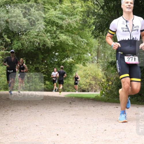 30.08.2026 - Elbe Triathlon Hamburg Antke Förster http://msf.ph/oto/10095526 30.08.2026 10:07:44 Laufen 445, 271 meine-sportfotos.de