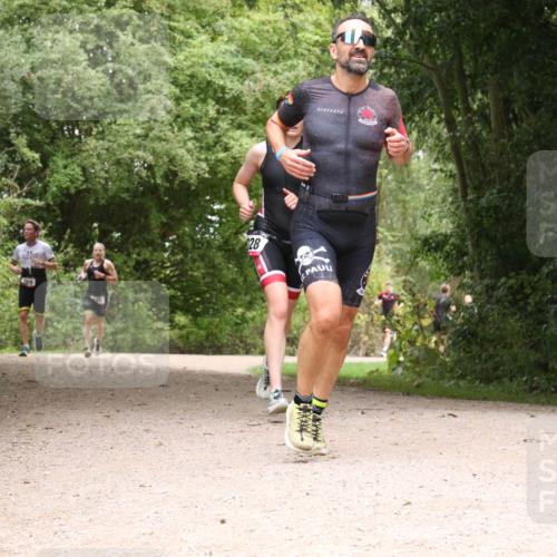 30.08.2026 - Elbe Triathlon Hamburg Antke Förster http://msf.ph/oto/10095538 30.08.2026 10:07:49 Laufen 269, 28 meine-sportfotos.de