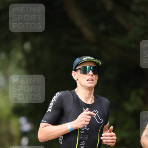 30.08.2026 - Elbe Triathlon Hamburg Antke Förster http://msf.ph/oto/10095543 30.08.2026 10:01:29 Laufen 286 meine-sportfotos.de