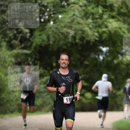 30.08.2026 - Elbe Triathlon Hamburg Antke Förster http://msf.ph/oto/10095545 30.08.2026 10:01:32 Laufen 18 meine-sportfotos.de