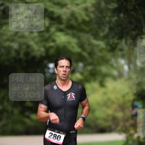 30.08.2026 - Elbe Triathlon Hamburg Antke Förster http://msf.ph/oto/10095567 30.08.2026 10:02:12 Laufen 280 meine-sportfotos.de