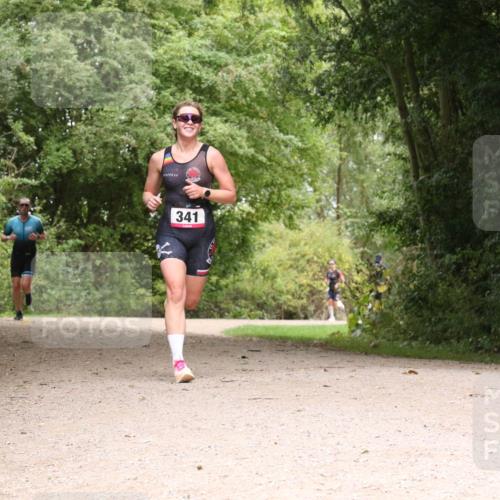 30.08.2026 - Elbe Triathlon Hamburg Antke Förster http://msf.ph/oto/10095576 30.08.2026 10:08:12 Laufen 341 meine-sportfotos.de