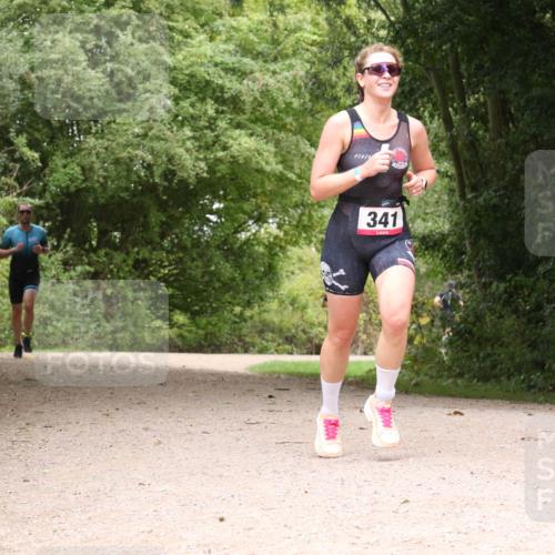 30.08.2026 - Elbe Triathlon Hamburg Antke Förster http://msf.ph/oto/10095578 30.08.2026 10:08:13 Laufen 341 meine-sportfotos.de