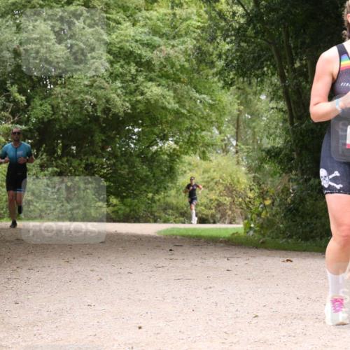30.08.2026 - Elbe Triathlon Hamburg Antke Förster http://msf.ph/oto/10095580 30.08.2026 10:08:14 Laufen 341 meine-sportfotos.de
