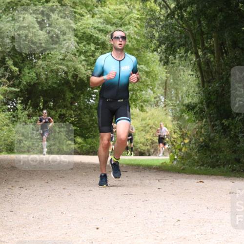 30.08.2026 - Elbe Triathlon Hamburg Antke Förster http://msf.ph/oto/10095586 30.08.2026 10:08:18 Laufen  meine-sportfotos.de