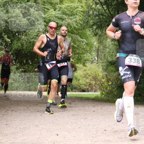 30.08.2026 - Elbe Triathlon Hamburg Antke Förster http://msf.ph/oto/10095602 30.08.2026 10:08:29 Laufen 241, 338 meine-sportfotos.de