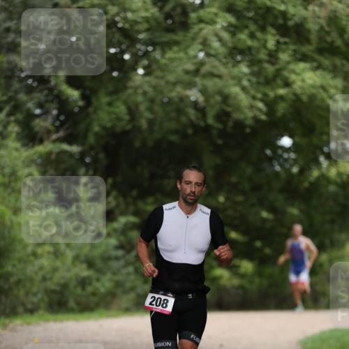 30.08.2026 - Elbe Triathlon Hamburg Antke Förster http://msf.ph/oto/10095609 30.08.2026 10:03:37 Laufen 208 meine-sportfotos.de