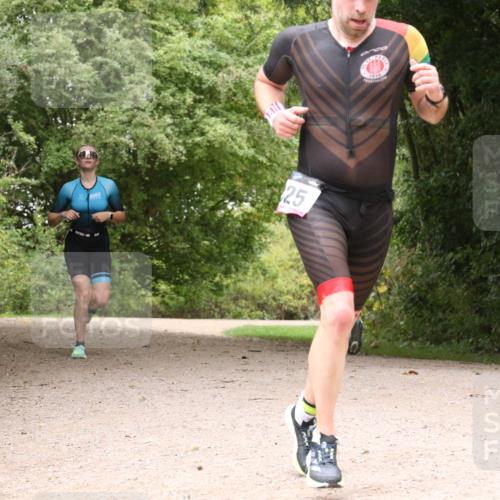 30.08.2026 - Elbe Triathlon Hamburg Antke Förster http://msf.ph/oto/10095622 30.08.2026 10:08:47 Laufen 2 meine-sportfotos.de
