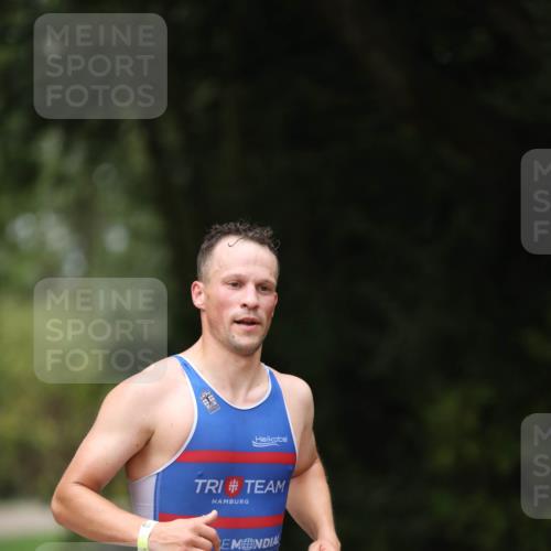 30.08.2026 - Elbe Triathlon Hamburg Antke Förster http://msf.ph/oto/10095627 30.08.2026 10:03:47 Laufen  meine-sportfotos.de
