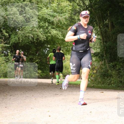 30.08.2026 - Elbe Triathlon Hamburg Antke Förster http://msf.ph/oto/10095656 30.08.2026 10:09:43 Laufen 192, 251 meine-sportfotos.de