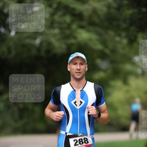 30.08.2026 - Elbe Triathlon Hamburg Antke Förster http://msf.ph/oto/10095659 30.08.2026 10:04:41 Laufen 288 meine-sportfotos.de