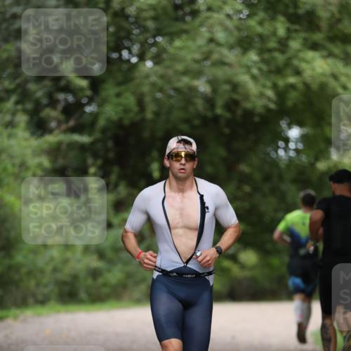 30.08.2026 - Elbe Triathlon Hamburg Antke Förster http://msf.ph/oto/10095667 30.08.2026 10:05:02 Laufen  meine-sportfotos.de