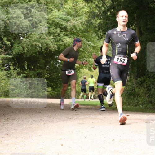 30.08.2026 - Elbe Triathlon Hamburg Antke Förster http://msf.ph/oto/10095668 30.08.2026 10:09:48 Laufen 251, 192 meine-sportfotos.de