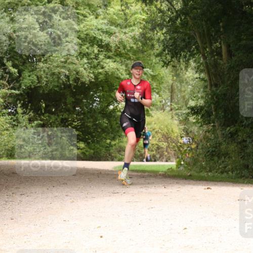 30.08.2026 - Elbe Triathlon Hamburg Antke Förster http://msf.ph/oto/10095682 30.08.2026 10:10:03 Laufen  meine-sportfotos.de