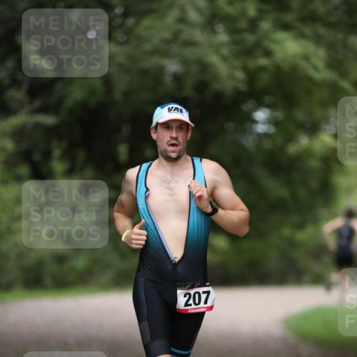 30.08.2026 - Elbe Triathlon Hamburg Antke Förster http://msf.ph/oto/10095693 30.08.2026 10:05:25 Laufen 207 meine-sportfotos.de