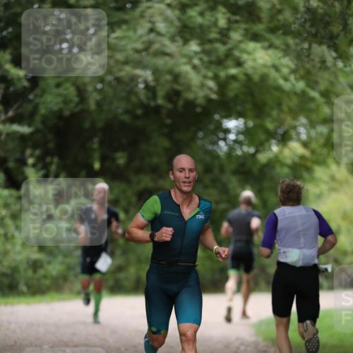 30.08.2026 - Elbe Triathlon Hamburg Antke Förster http://msf.ph/oto/10095701 30.08.2026 10:05:36 Laufen  meine-sportfotos.de