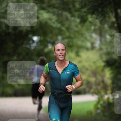 30.08.2026 - Elbe Triathlon Hamburg Antke Förster http://msf.ph/oto/10095705 30.08.2026 10:05:37 Laufen  meine-sportfotos.de