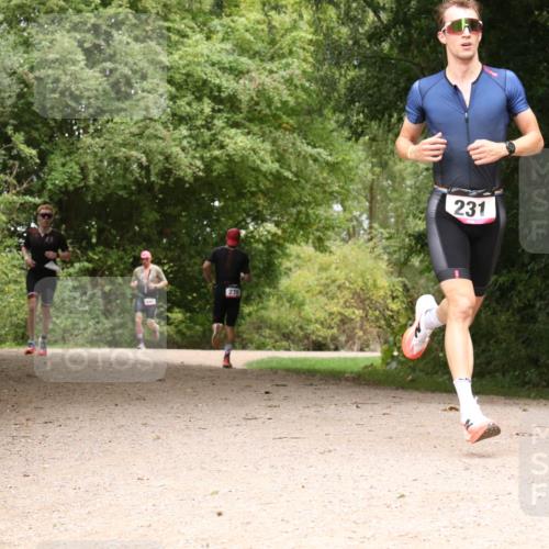 30.08.2026 - Elbe Triathlon Hamburg Antke Förster http://msf.ph/oto/10095712 30.08.2026 10:10:41 Laufen 270, 231 meine-sportfotos.de