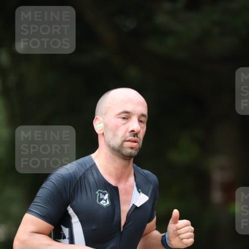 30.08.2026 - Elbe Triathlon Hamburg Antke Förster http://msf.ph/oto/10095717 30.08.2026 10:05:43 Laufen  meine-sportfotos.de
