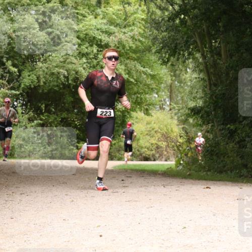 30.08.2026 - Elbe Triathlon Hamburg Antke Förster http://msf.ph/oto/10095720 30.08.2026 10:10:45 Laufen 24, 223 meine-sportfotos.de