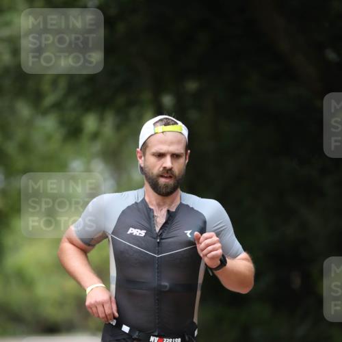 30.08.2026 - Elbe Triathlon Hamburg Antke Förster http://msf.ph/oto/10095725 30.08.2026 10:06:01 Laufen 189 meine-sportfotos.de