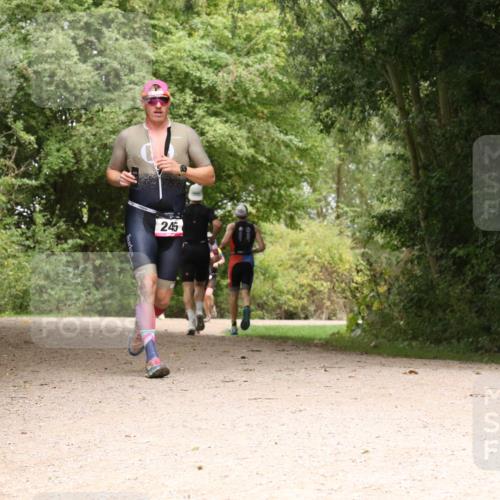 30.08.2026 - Elbe Triathlon Hamburg Antke Förster http://msf.ph/oto/10095730 30.08.2026 10:10:51 Laufen 245 meine-sportfotos.de