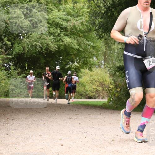 30.08.2026 - Elbe Triathlon Hamburg Antke Förster http://msf.ph/oto/10095736 30.08.2026 10:10:53 Laufen 245 meine-sportfotos.de
