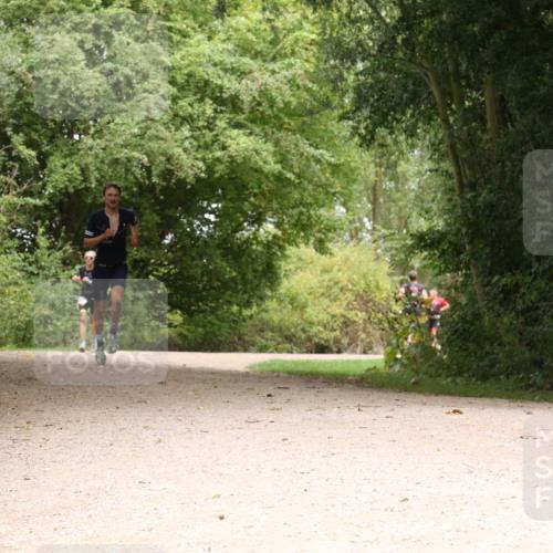 30.08.2026 - Elbe Triathlon Hamburg Antke Förster http://msf.ph/oto/10095758 30.08.2026 10:11:11 Laufen  meine-sportfotos.de