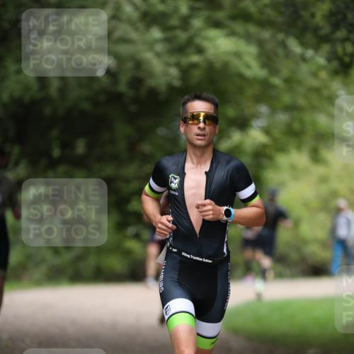 30.08.2026 - Elbe Triathlon Hamburg Antke Förster http://msf.ph/oto/10095765 30.08.2026 10:06:32 Laufen  meine-sportfotos.de
