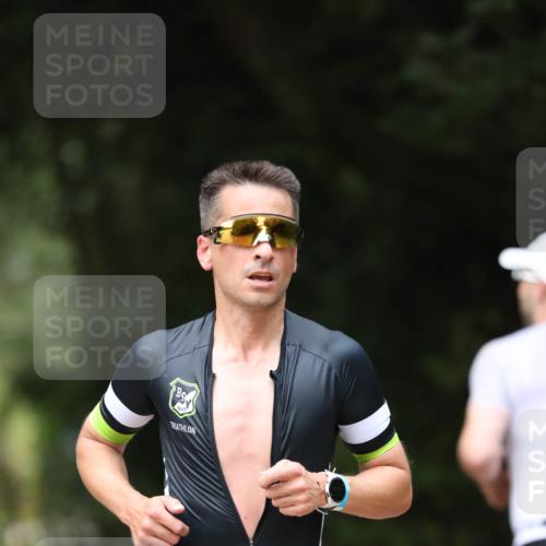 30.08.2026 - Elbe Triathlon Hamburg Antke Förster http://msf.ph/oto/10095769 30.08.2026 10:06:33 Laufen  meine-sportfotos.de