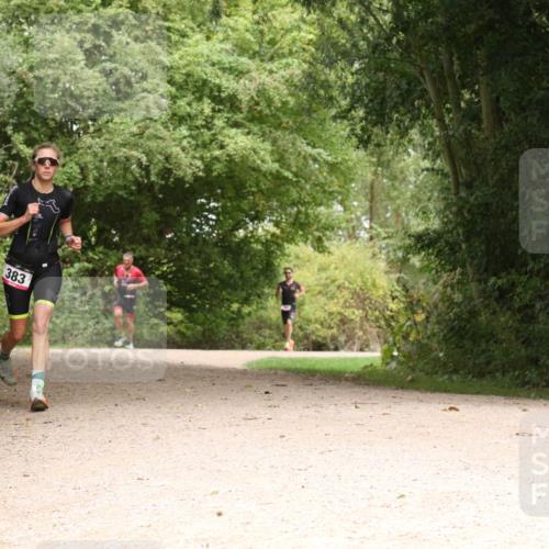 30.08.2026 - Elbe Triathlon Hamburg Antke Förster http://msf.ph/oto/10095770 30.08.2026 10:11:18 Laufen 383 meine-sportfotos.de