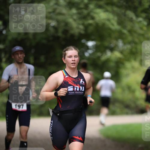 30.08.2026 - Elbe Triathlon Hamburg Antke Förster http://msf.ph/oto/10095779 30.08.2026 10:06:43 Laufen 197 meine-sportfotos.de