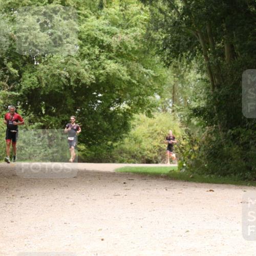 30.08.2026 - Elbe Triathlon Hamburg Antke Förster http://msf.ph/oto/10095780 30.08.2026 10:11:21 Laufen  meine-sportfotos.de