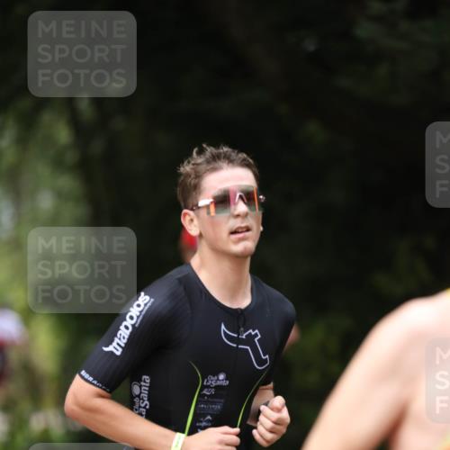 30.08.2026 - Elbe Triathlon Hamburg Antke Förster http://msf.ph/oto/10095799 30.08.2026 10:06:55 Laufen  meine-sportfotos.de