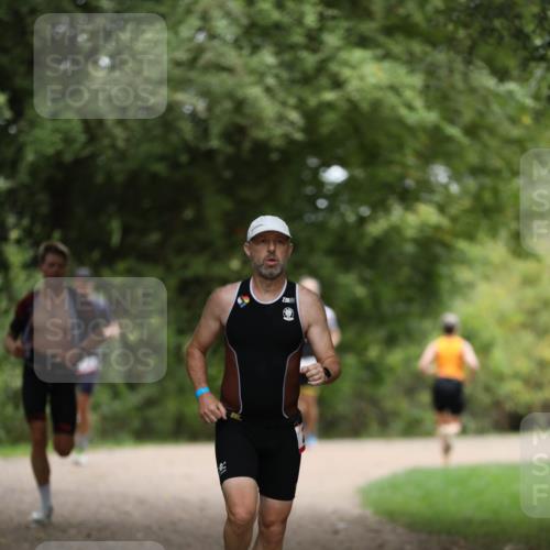 30.08.2026 - Elbe Triathlon Hamburg Antke Förster http://msf.ph/oto/10095807 30.08.2026 10:07:33 Laufen 3, 50 meine-sportfotos.de